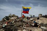 ベネズエラ、地震の死者３千人超