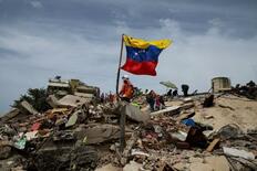 ベネズエラ、地震の死者３千人超