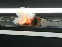 古い照明器具に発火恐れ