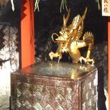 黄金の竜の口から水...洗えば「福銭」に　日光二荒山神社の銭洗所リニュ…