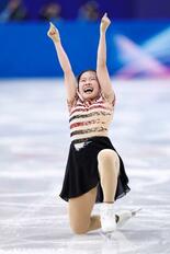 フィギュアＳＰ、中井亜美が首位