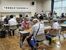 熱戦を繰り広げる参加者たち＝８日午前、宇都宮市宝木本町