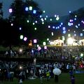秋の夜空に揺れる200の光　さくら市でスカイランタン®ナイト