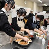 牛乳で炊くご飯も　高校生が牛乳・和牛料理で腕競う　那須塩原