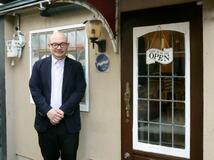 厳選の１作品だけ扱う書店、山形に