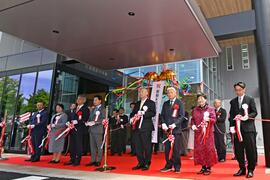 新県自治会館が開館