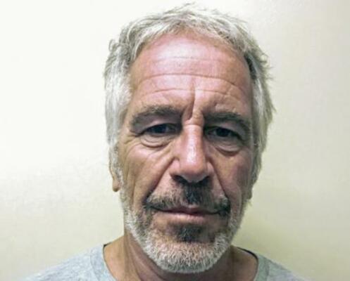 　富豪エプスタイン氏が２０１９年に逮捕された際の顔写真（ゲッティ＝共同）