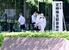 トヨタ自動車の定時株主総会の会場へ向かう人たち=17日午前、愛知県豊田市