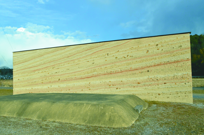 益子の風土に根差した祭り「土祭（ひじさい）」の象徴「土舞台」（藍の道）