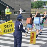 風化させぬ思い胸に10年目　鹿沼の293運動　市内の“大動脈”で毎回80人が参加