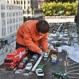 まるでガリバーの世界　日光・東武ワールドスクウェアで大掃除