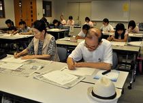 小山市立中央図書館／投書の書き方学ぶ