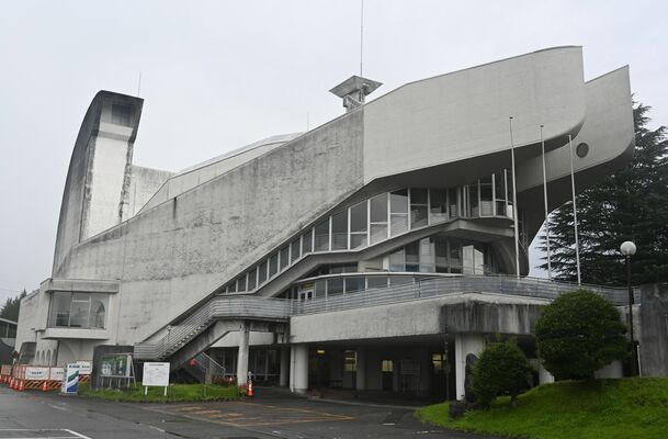来年８月末休館の方針が示された今市文化会館