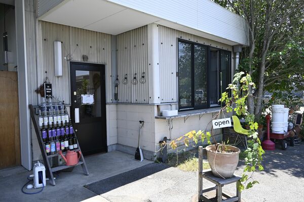 地名表示「足利市御厨」を明記したワインを醸造販売するＣｆａ　Ｂａｃｋｙａｒｄ　Ｗｉｎｅｒｙ＝足利市