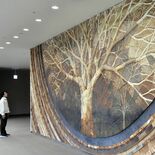 芳賀の街に宿る芸術の魅力　陶壁、ステンドグラス…公共施設で存在感放つ
