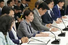 原油 来月は前年水準確保