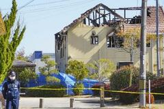 トラブルで放火か、東広島の殺害