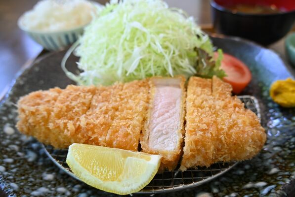上ロースかつ定食