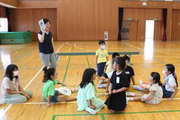 防災がテーマのカルタは子どもたちにも大人気だ