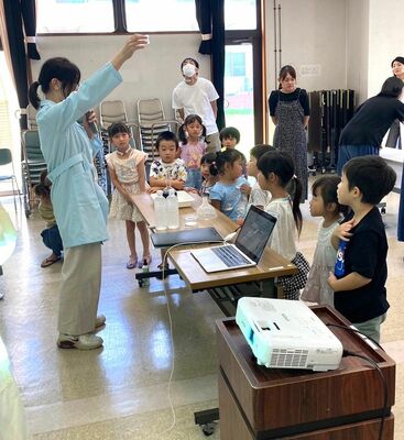 ＷＡＫＵＷＡＫＵのタネの親子科学実験教室