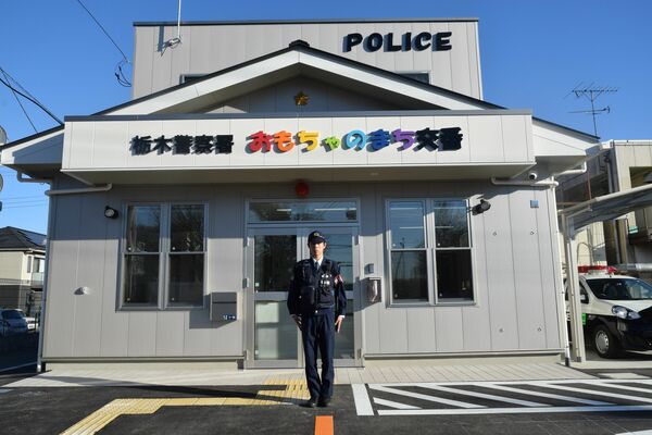 建て替え工事が完了し、業務を開始した栃木署おもちゃのまち交番