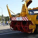 日光宇都宮道路 冬の安全確保へ決意　栃木県道路公社が除雪車などの出動式