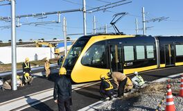 ＬＲＴが脱線後初の走行調査　速度と横振れの関係解析【動画】