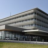 中東情勢悪化、真岡市指定ごみ袋製造にも影響　原材料高騰、業者「受注金額ではたちいかない」 市に相談