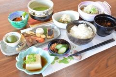 雅御膳（おばんざい）