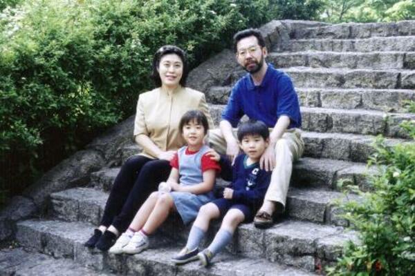 宮沢みきおさん一家(遺族提供)