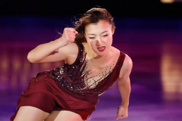 エキシビションで演技する坂本花織=IGアリーナ