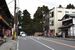 日光橋付近の国道１１９号。歩道は狭く電柱が立っている＝日光市上鉢石町