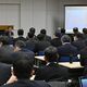 特殊詐欺防止へ、巧妙化する手口を学ぶ　栃木銀行でコンプラ研修、県警が講演