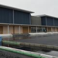 矢板市文化スポーツ複合施設の建物完成　４月オープン予定、バリアフリーも