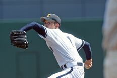 栃木工の3年生に宛てられた30通の手紙　ナインの心を震わせた差出人は…？