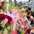 12日は母の日　栃木県内の園芸店などにぎわい　カーネーションやバラなどずらり