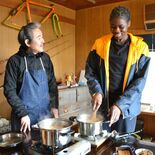 能登地震で小山に避難、しもつかれ作りに挑戦　バスケ強豪・鵬学園（石川）…