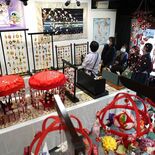つるし飾り華やか　栃木で来月３日まで作品展　手芸作家ら40人が400点