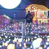 きらびやかに「鹿沼の四季」を演出　まちの駅でイルミネーション　来年２月29日まで