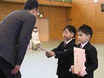 ありがとう鉛筆 新１年生に贈呈