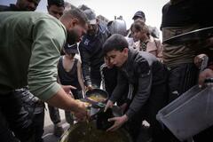 ガザ、５世帯に１世帯が一日一食