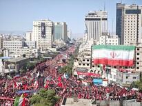 イラン、米攻撃下で国葬