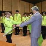 技能五輪・アビリンピック出場選手団が結団式　誇りを胸に全国へ