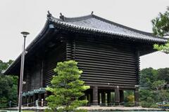 奈良・正倉院、ぐるりと間近に