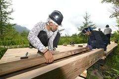 散策路、広く丈夫に