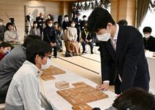 藤井六冠が指導対局