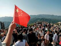 中国大型連休、２４億人が移動