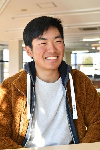 世界のトップレーサーを目指すための第一歩」プロ生活がスタート、兄と