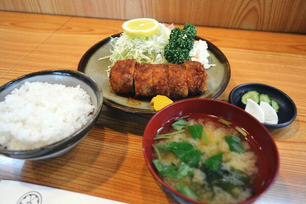 ヒレカツ竹定食
