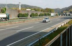 放火容疑男、車内遺体「刺した」